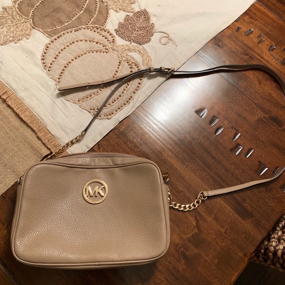 Michael Kors crossbody